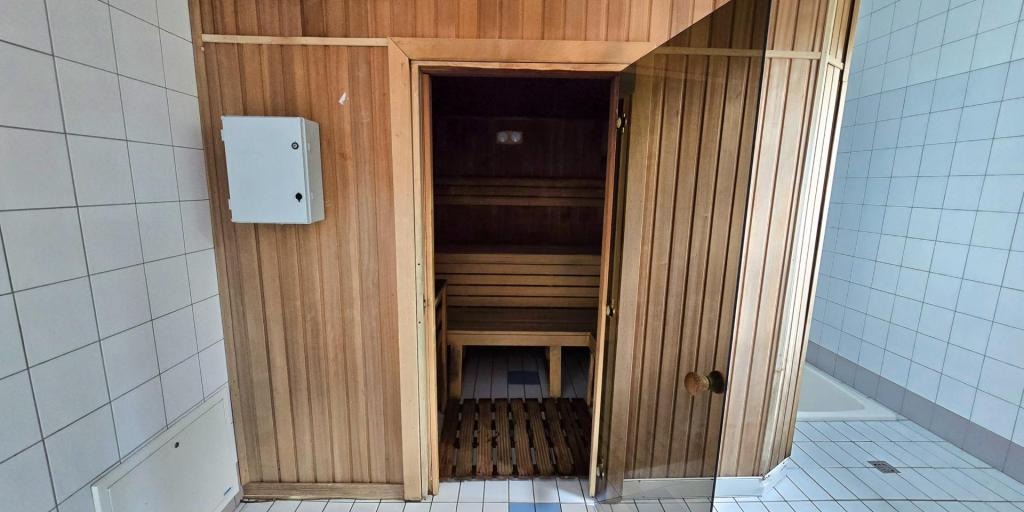 Na Basenie Powstanie Kolejna Sauna. Do Tego Solna Grota