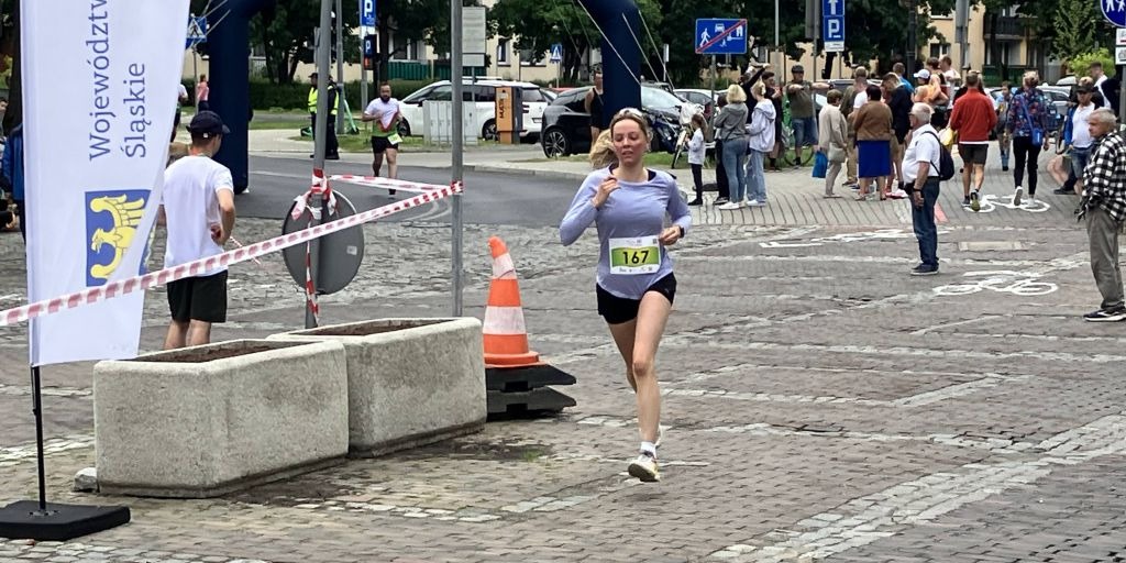 10 Km Sportowych Emocji, Ale Też Drogowych Utrudnień. Kultowy Bieg Fiata Wraca Na Ulice Miasta