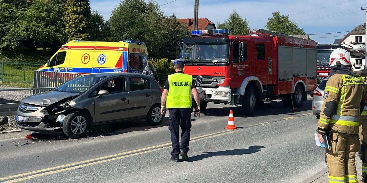 Dwie Osoby Trafiły Do Szpitala Po Wypadku W Bielsku-Białej