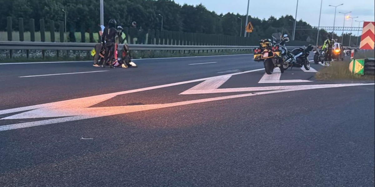 Zderzenie Na S1. Motocyklistka Trafiła Do Szpitala