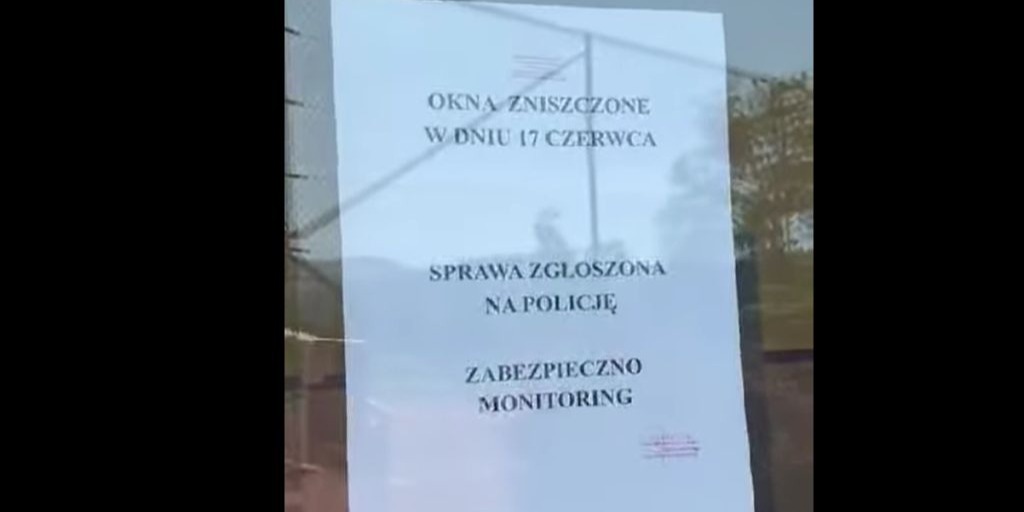 Szyby Zniszczone W Szkole. Urząd Gminy Apeluje Do Sprawców!
