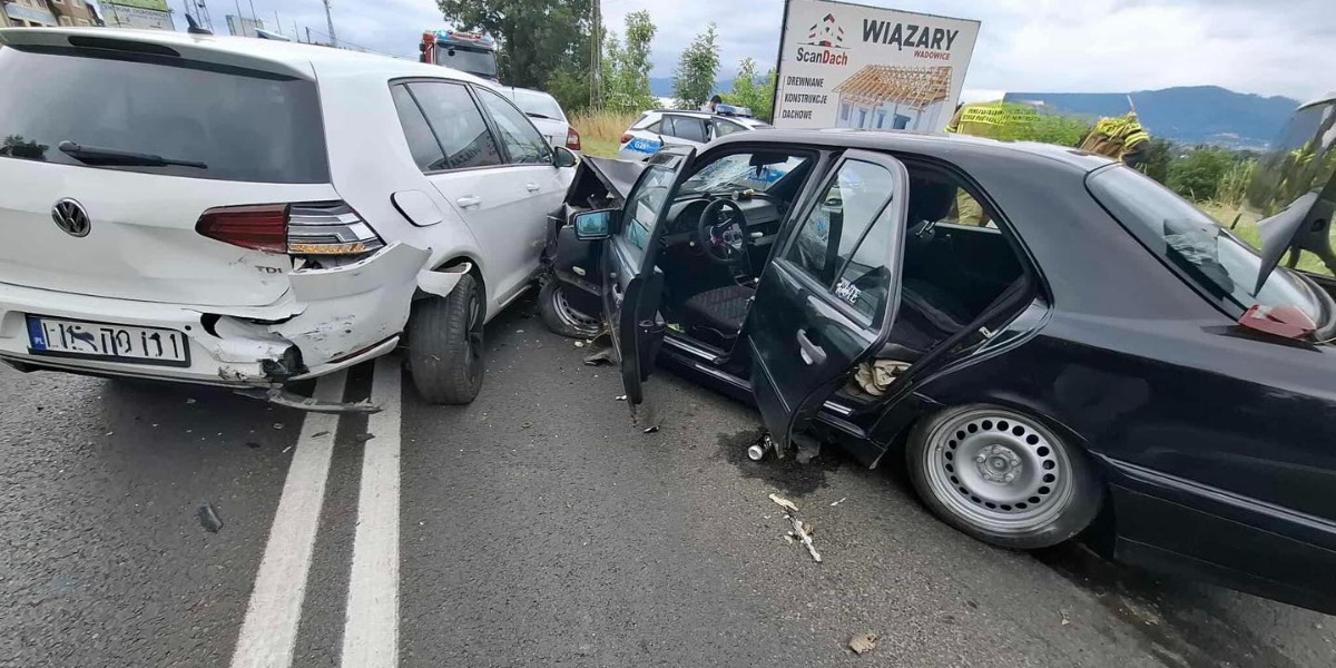 Kierowca Był Kompletnie Pijany I Pod Wpływem Narkotyków. Trafił Za Kraty