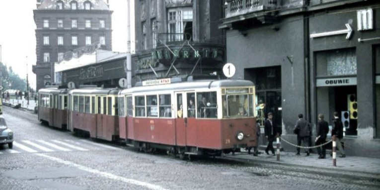 Od tramwaju do autobusu. Komunikacja miejska w Bielsku-Białej świętuje piękny jubileusz
