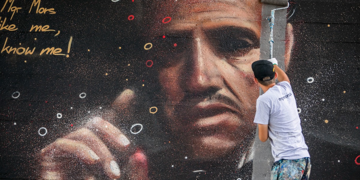 Ojciec Chrzestny Na Ścianie. Mural Stworzą Mieszkańcy I Turyści