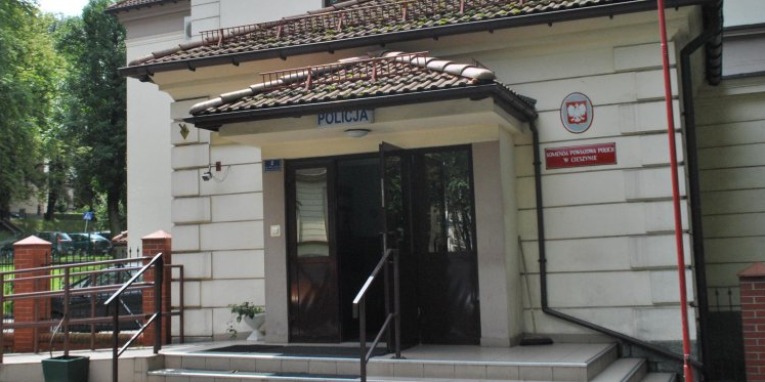 Miasto przekazuje działkę. Czas na działania policji