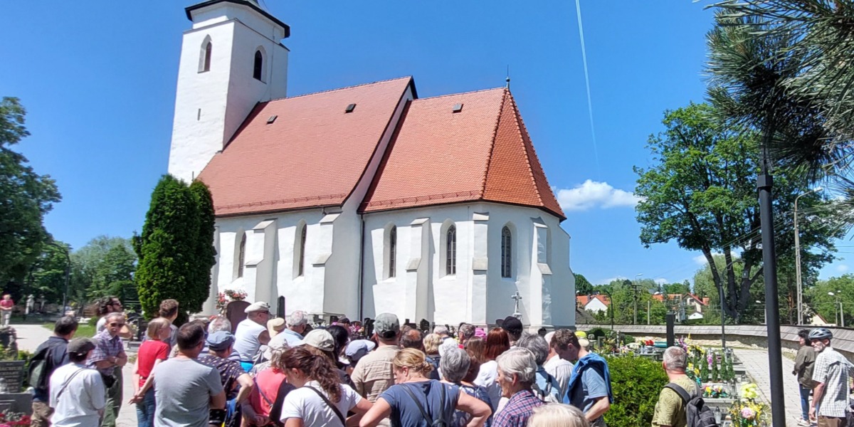 Odkryj tajemnicę ciekawego miejsca podczas wycieczki