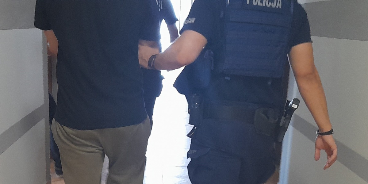 31-latek trafił do aresztu. Przez lata znęcał się nad matką