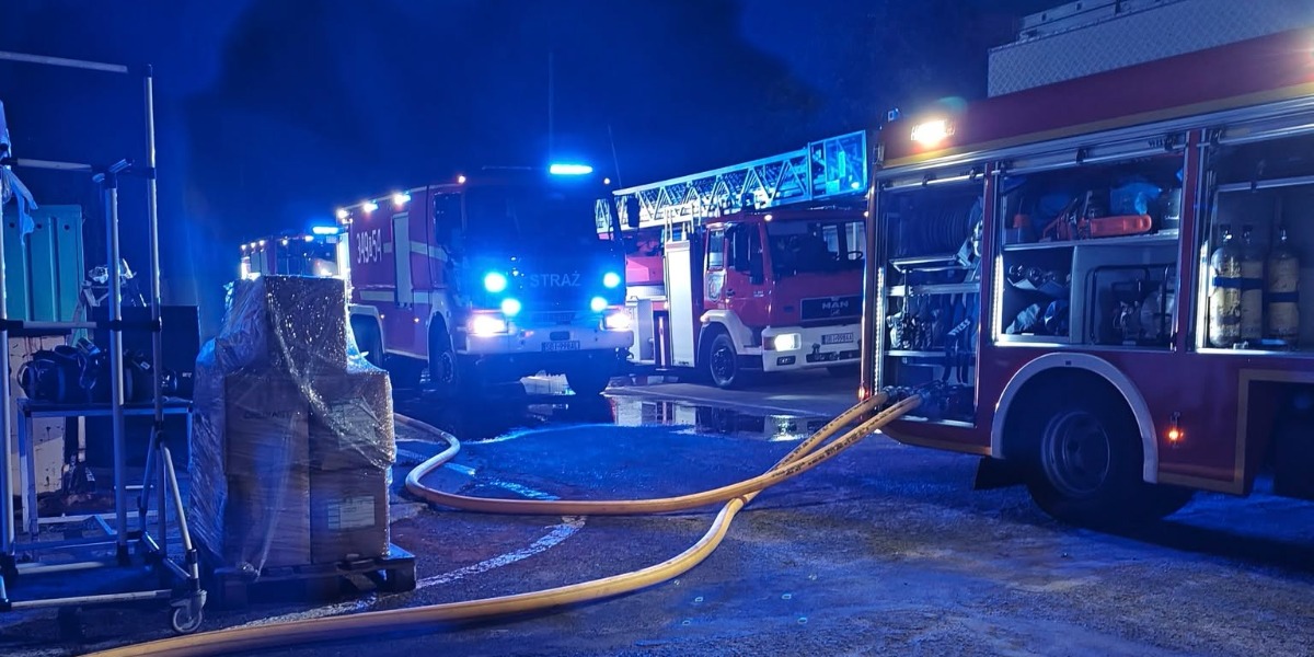 Zapalił Się Piec W Zakładzie Produkcyjnym. Było Dużo Dymu