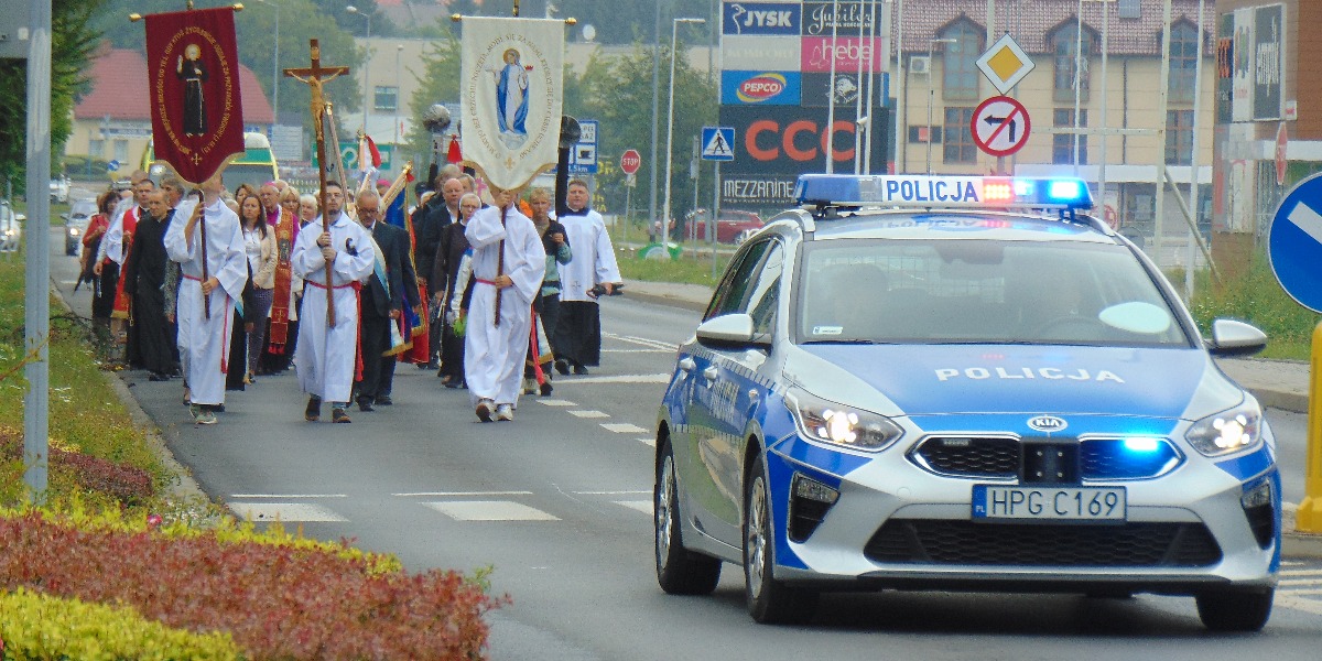 Pielgrzymka Przejdzie Przez Powiat. Utrudnienia Dla Kierowców