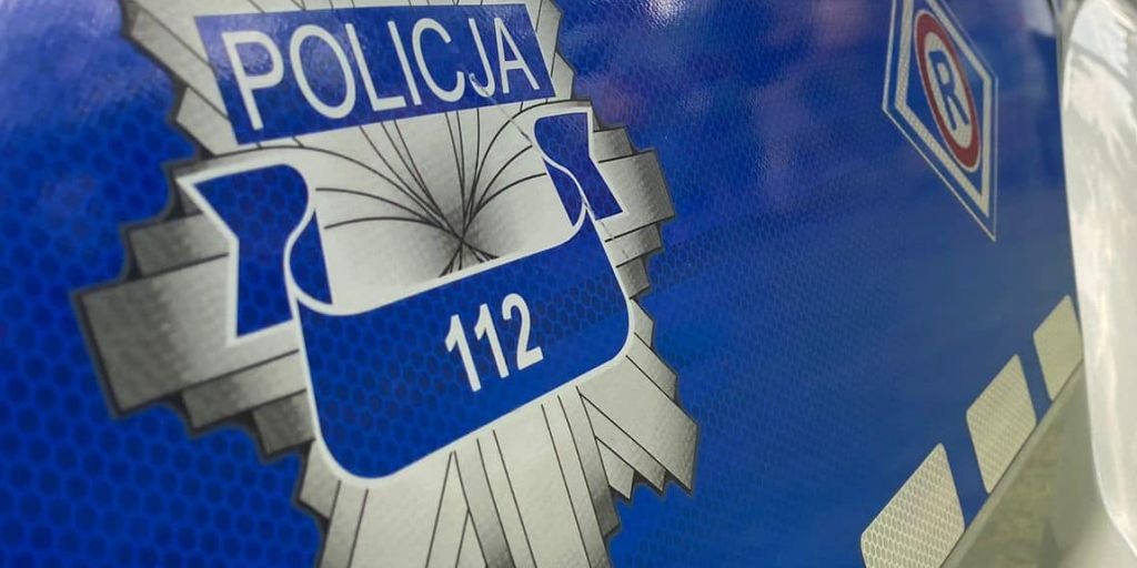 Dzieci same na balkonie, matka w ciąży z promilami