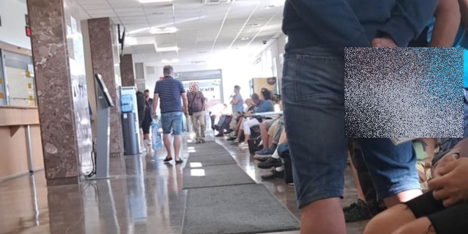 Irytująca Kolejka Do Rejestracji Auta. Co Na To Urzędnicy?