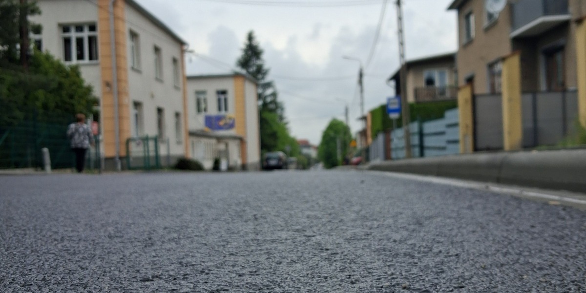 Bruk Zastąpił Gładki Asfalt. Brodzińskiego Zrobiona