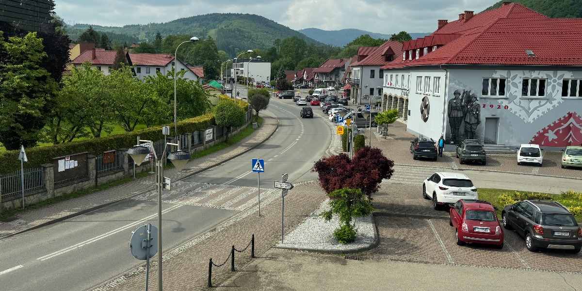 Startują prace w Rynku. Będą utrudnienia w ruchu i parkowaniu