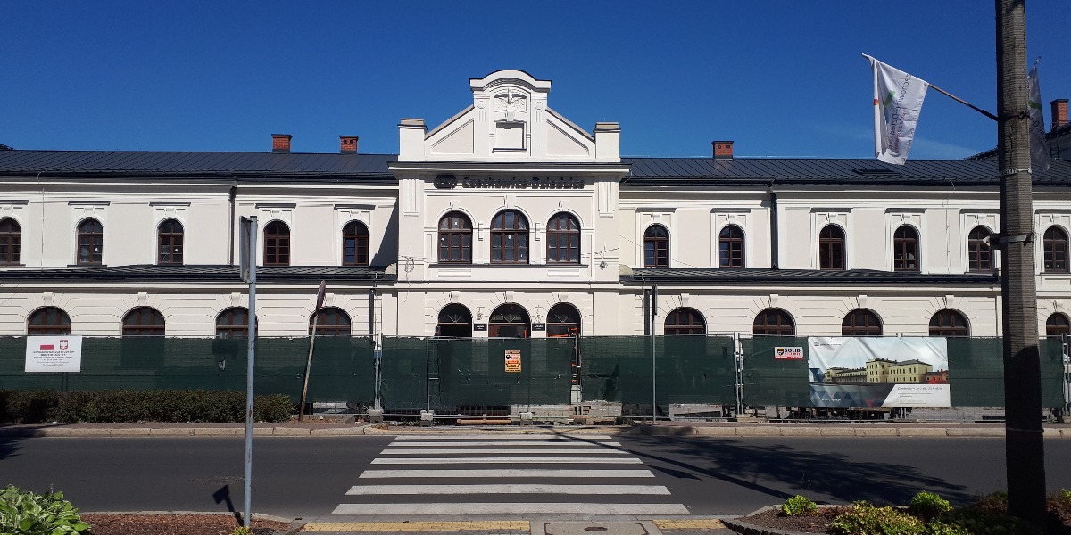 Przy Dworcu Miał Powstać Parking. "pan Konserwator Stanął Nam Na Drodze"