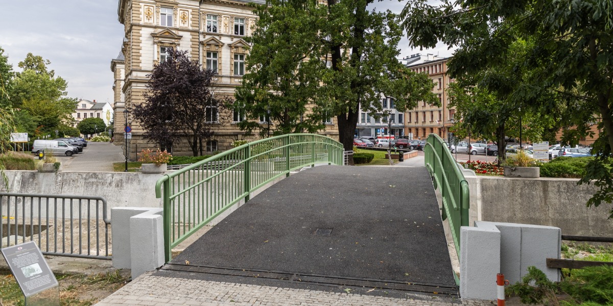 Już Nie Trzeba Chodzić Naokoło. Krzywy Mostek Od Dzisiaj Otwarty