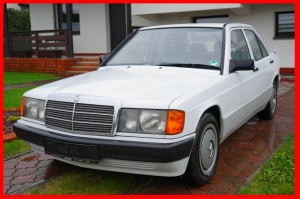 Mercedes-Benz W201 (190) 1.8 benzyna 109 KM. 1990 r. przebieg tylko 194 tys. km. STAN PERFEKCYJNY