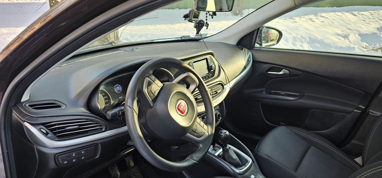Fiat Tipo  Easy sedan
