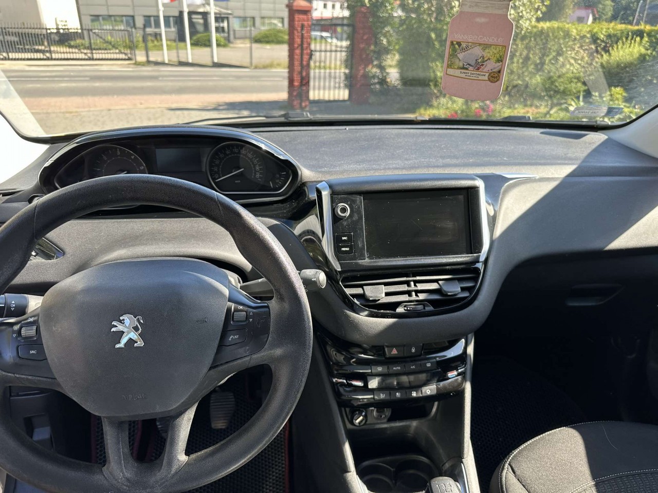 Peugeot 208 Peugeot 208 1.6 Blue HDI Active