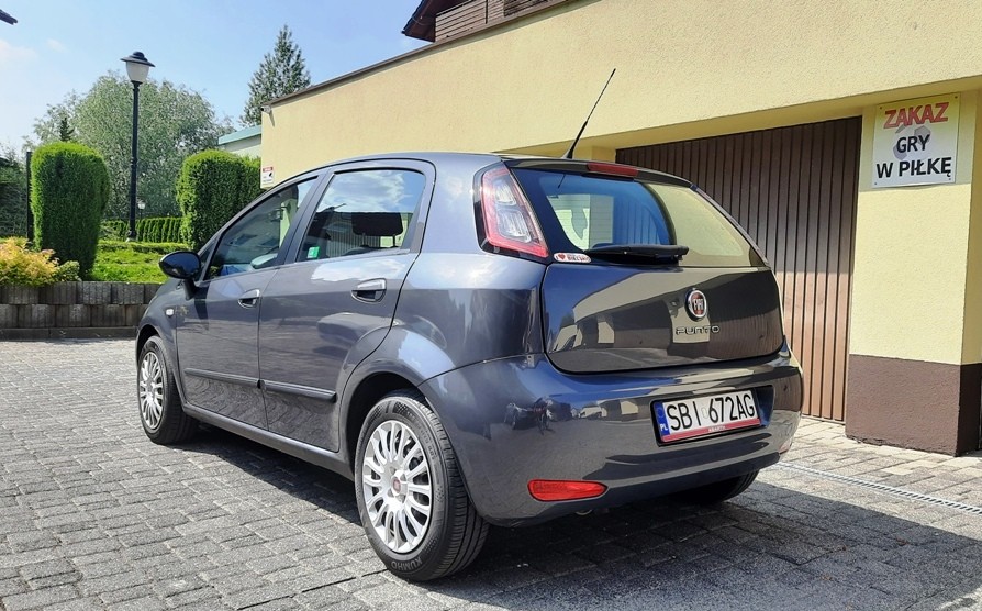 Fiat Punto 2012 SALONOWY Serwisowany Bardzo Ładny Kolor Niski Przebieg! Klimatyzacja