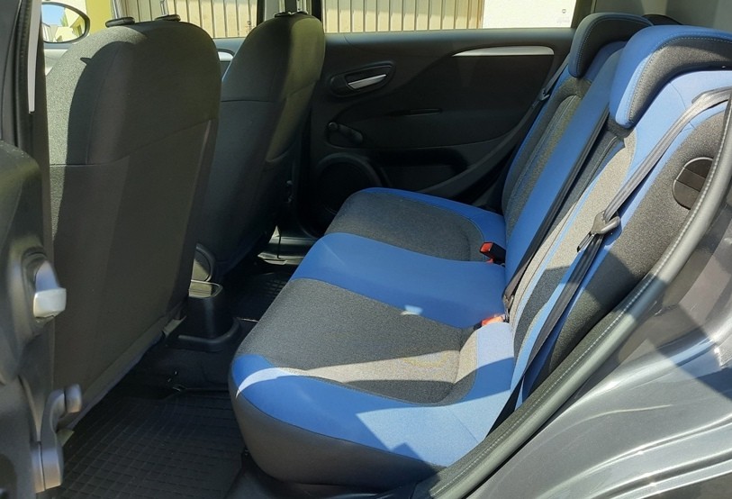 Fiat Punto 2012 SALONOWY Serwisowany Bardzo Ładny Kolor Niski Przebieg! Klimatyzacja