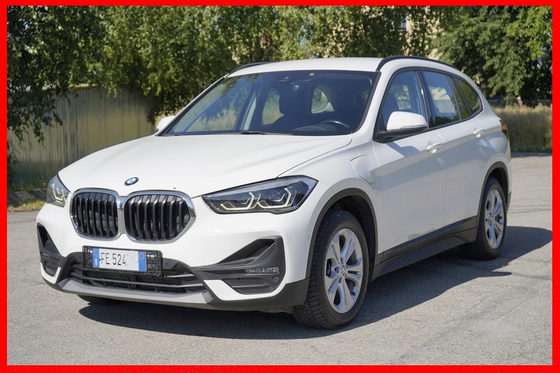 BMW X1 1.5 Hybryda Plug-in 220 KM. 4X4 2021 rok