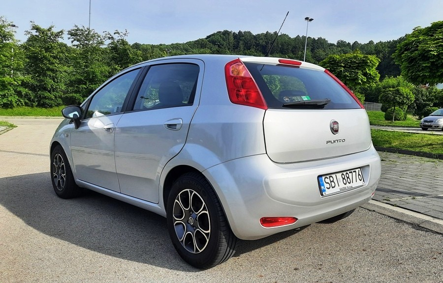Fiat Punto 2012 Salonowy 1.4 Benzyna Serwisowany Zadbany 5 drzwi Klimatyzacja