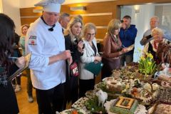 b385ce43-4586-40cc-892a-d05f64d03a95