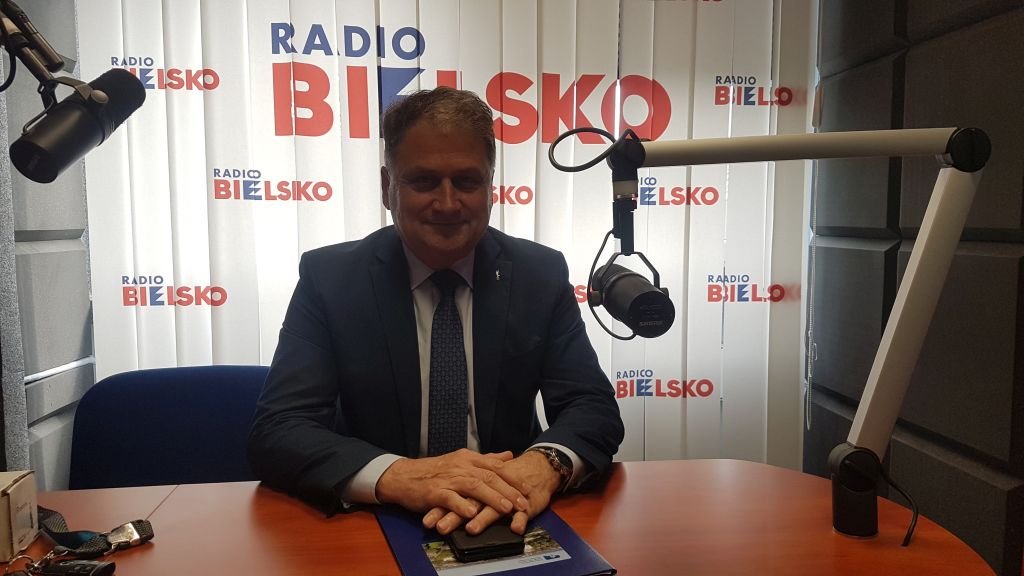 Tło