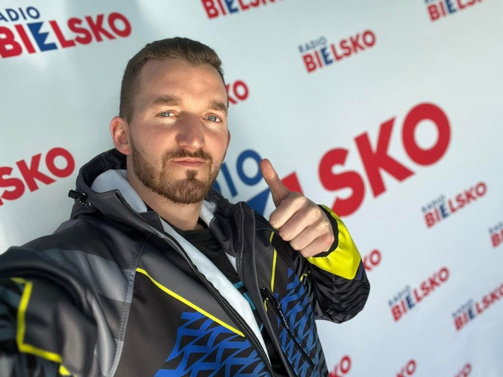 Tło
