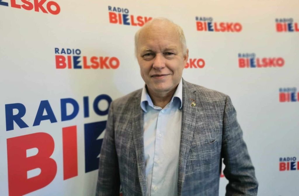 Tło