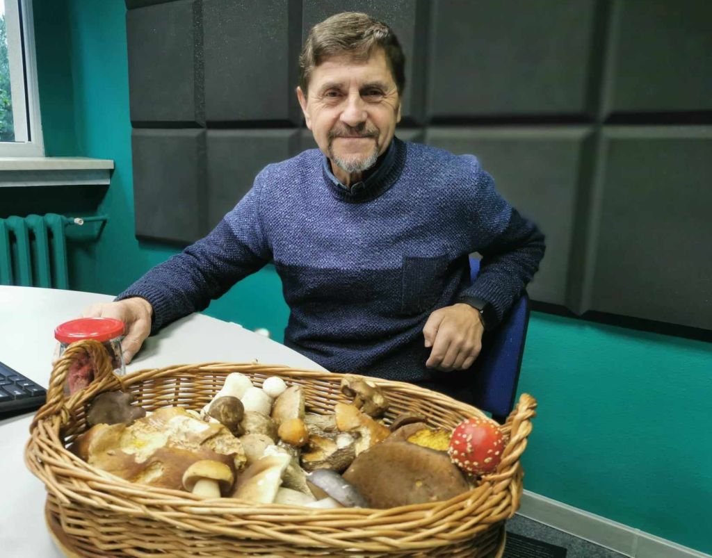 Tło
