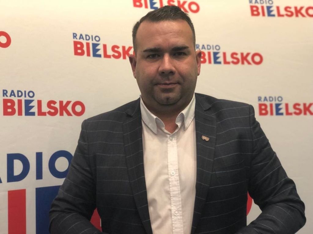 Tło