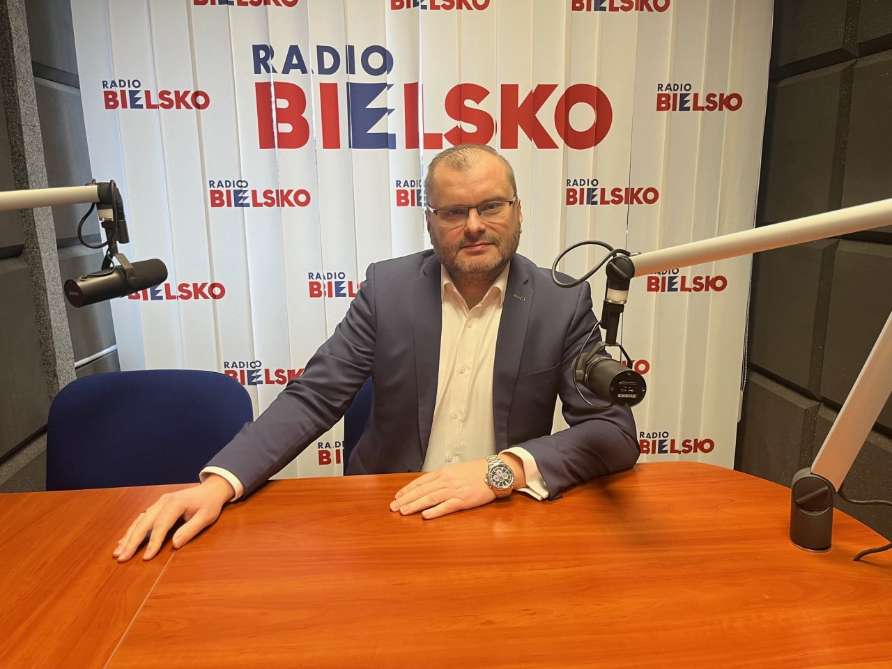 Tło