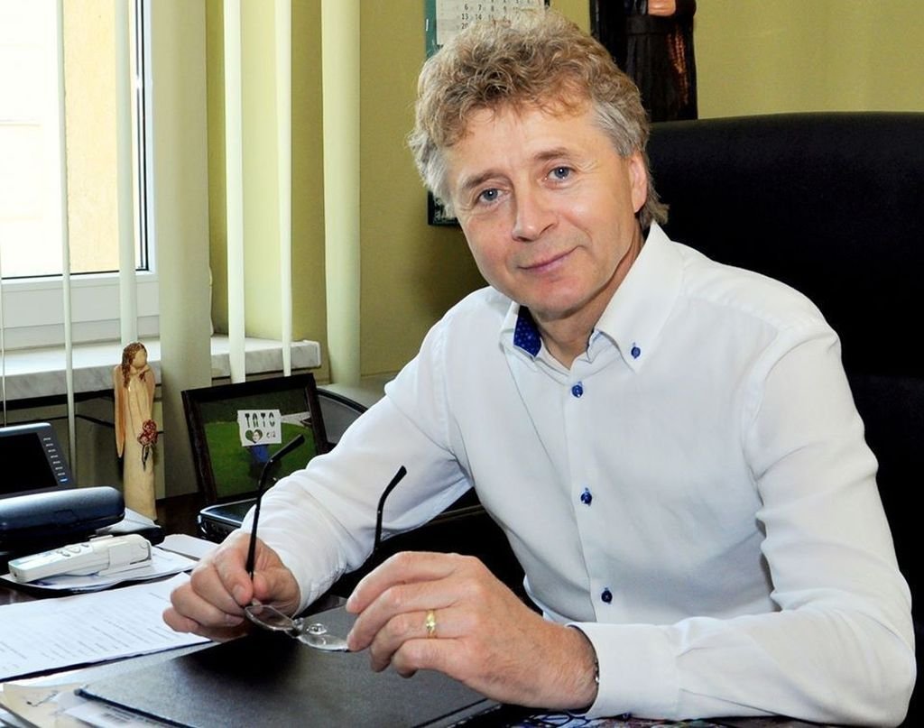 Tło