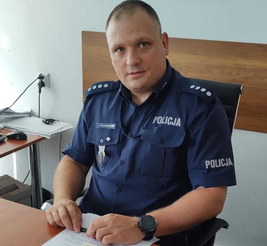 Tło