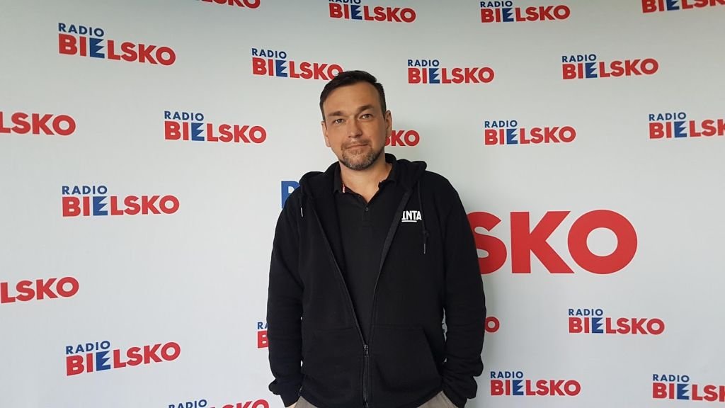 Tło
