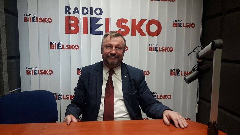 Tło