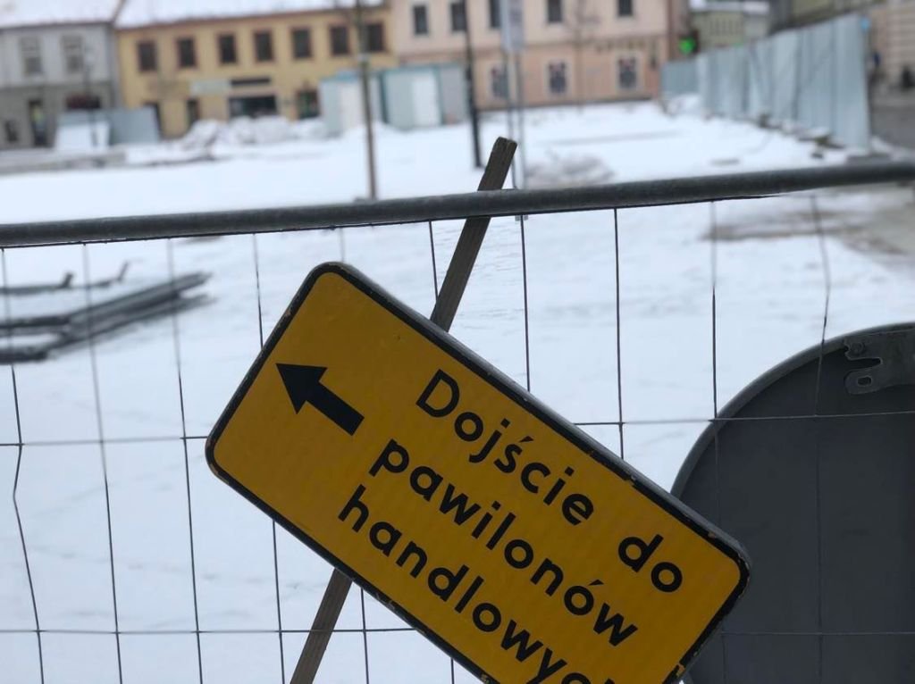 Tło