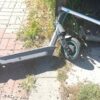 Nastolatek na hulajnodze zderzył się z autem. Karetka odwiozła go do szpitala