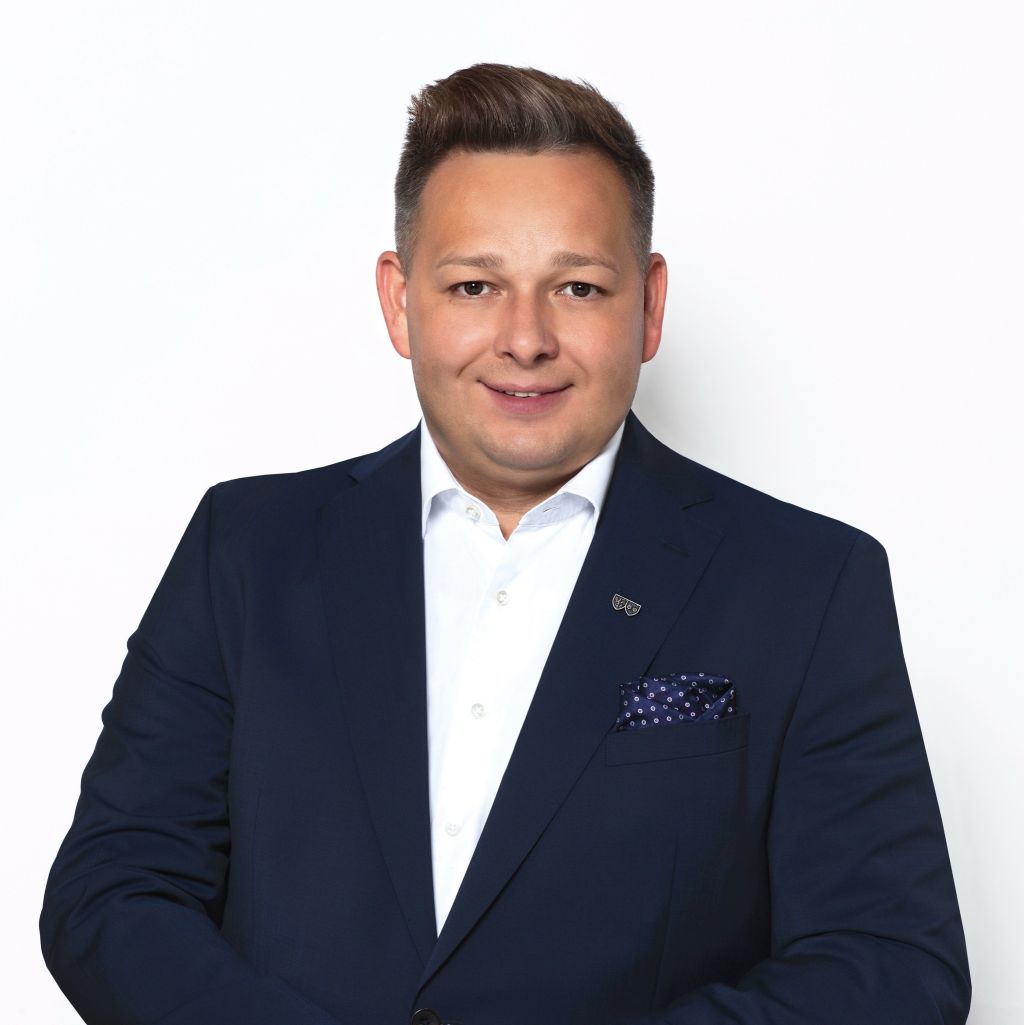 Tło