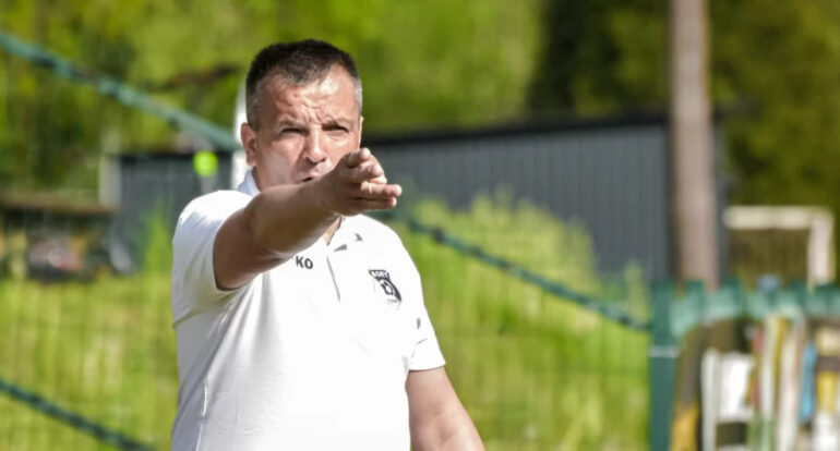 Sebastian Komraus, Victoria Hażlach, nowy trener