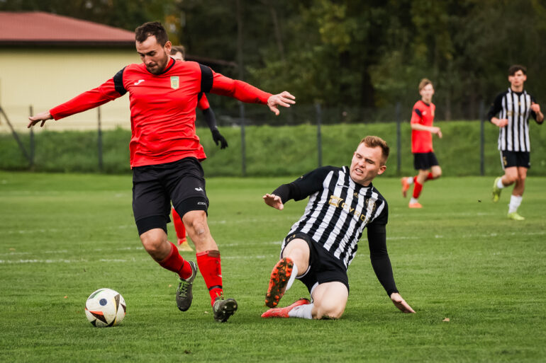 LKS Łąka, Rotuz Bronów, mecz