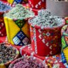 Olfaktoryczna podróż przez Oman: kadzidła i aromatyczne przyprawy