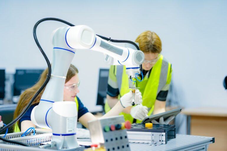 Robotyka i roboty mobilne