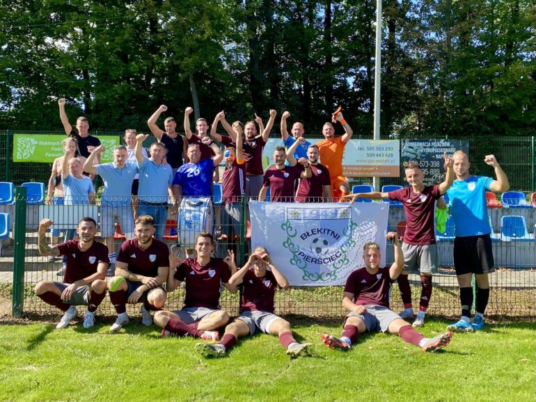 Błękitni Pierściec