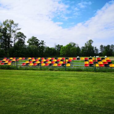Rotuz Bronów - stadion