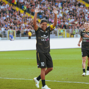 Galacticos Show - Ronaldinho