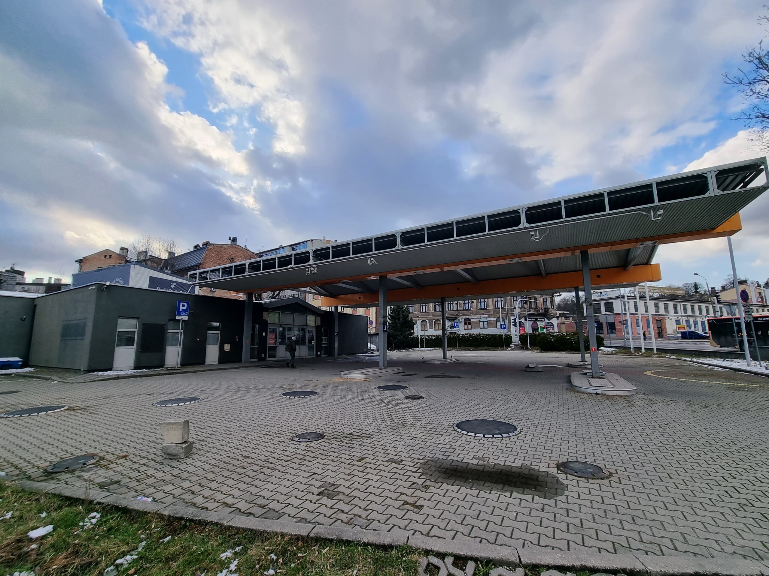 Tło