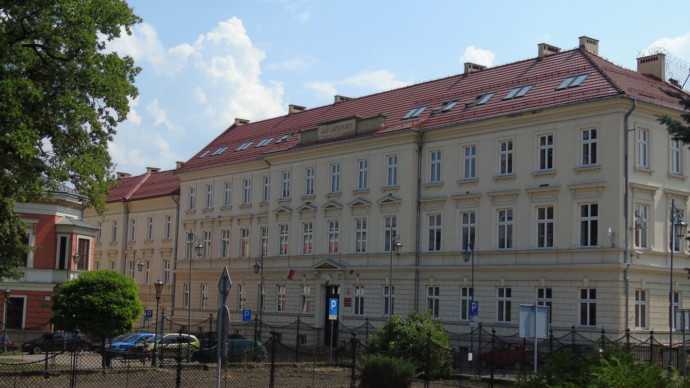 Tło