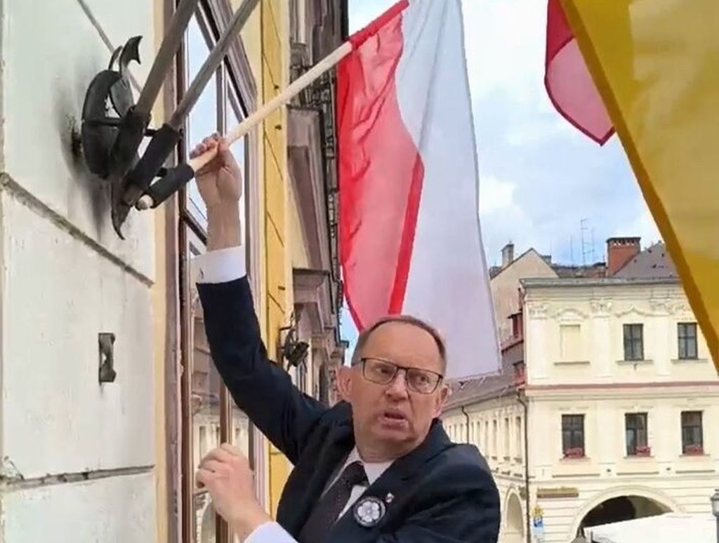 Tło